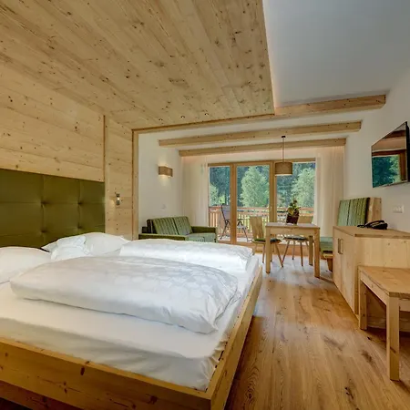 Hotel Alpine Nature Stoll 4*