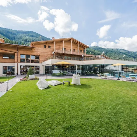 Alpine Nature Stoll Hotel 4*
