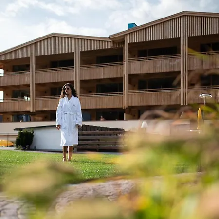 Hotel Alpine Nature Stoll 4*