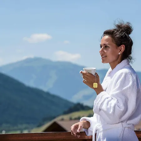 Alpine Nature Stoll 4*